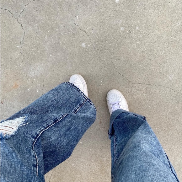 90s Baby Jeans!! On Blushingheartsclothing - Picture 3 of 3